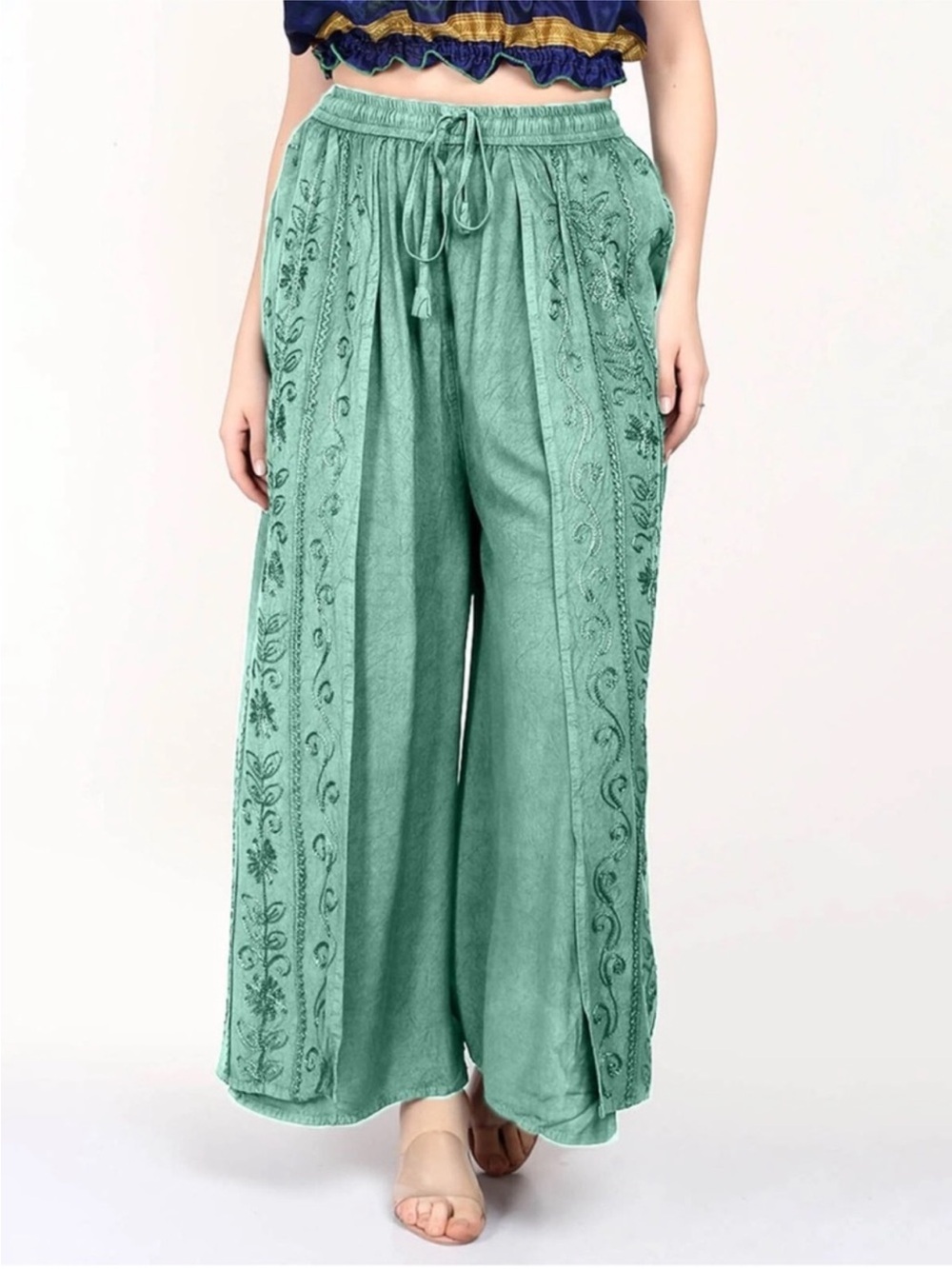 00014. Embroidered Wide-Leg Pants in Light Gray NEW - Picture 3 of 6